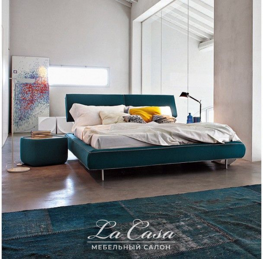Кровать Cloud Blue - купить в Москве от фабрики Tonin Casa из Италии - фото №1