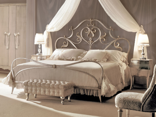 Итальянская кровать Desires_0