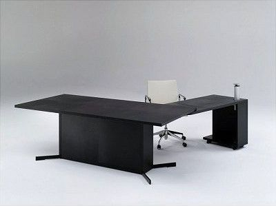 Итальянский стол письменный Must Desk Black