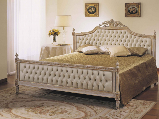 Итальянская кровать Carved Bed H82