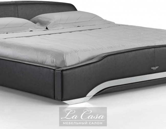 Кровать V036 - купить в Москве от фабрики Aston Martin из Италии - фото №1