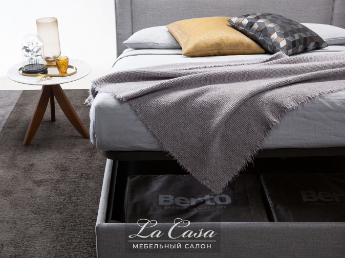 Кровать Cassandra - купить в Москве от фабрики Berto из Италии - фото №4