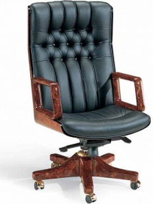 Итальянское кресло руководителя Olimpus Wood