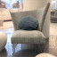 Фото кресло Virgola Gray от фабрики Erba серое ткань вид спереди - фото №2